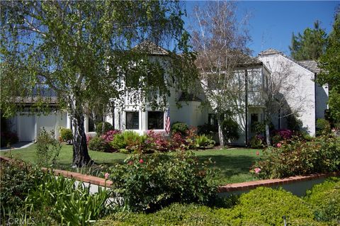 Photo of 28834 Countryside Dr, Agoura Hills, CA 91301 (MLS # SR25225789)