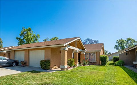 Tiny photo for 17306 Village 17 Vlg, Camarillo, CA 93012 (MLS # SB25177631)