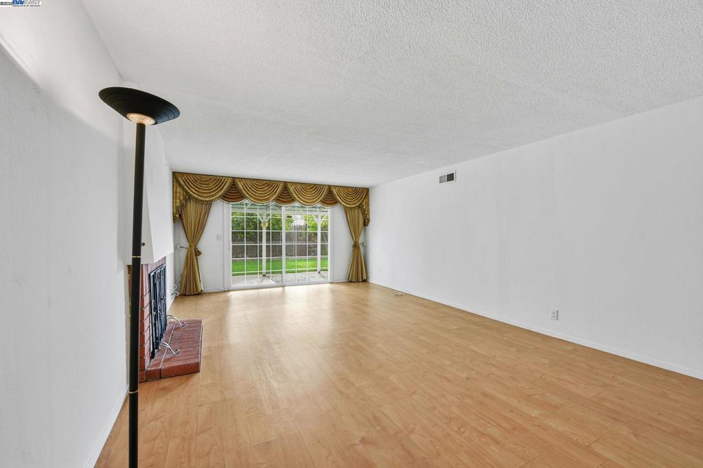 ALVARADO DIST - Residential