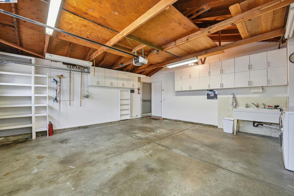 ALVARADO DIST - Residential