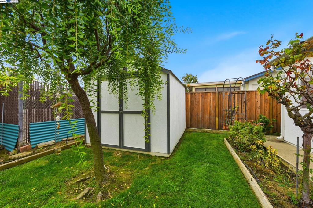 ALVARADO DIST - Residential