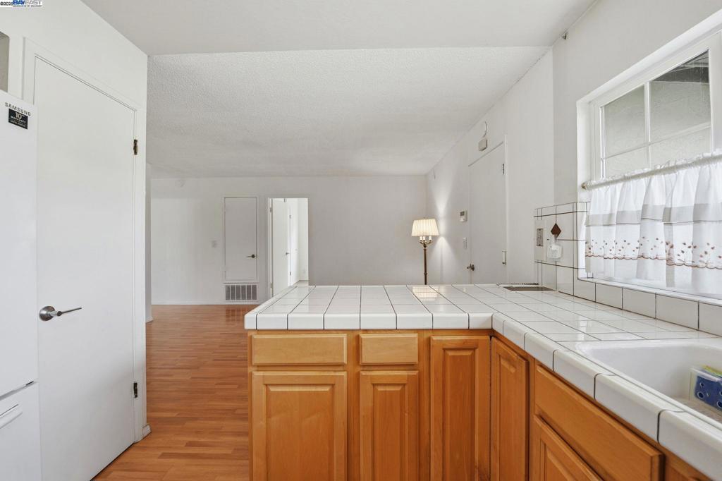 ALVARADO DIST - Residential