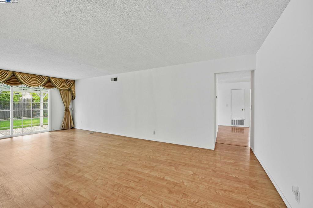 ALVARADO DIST - Residential