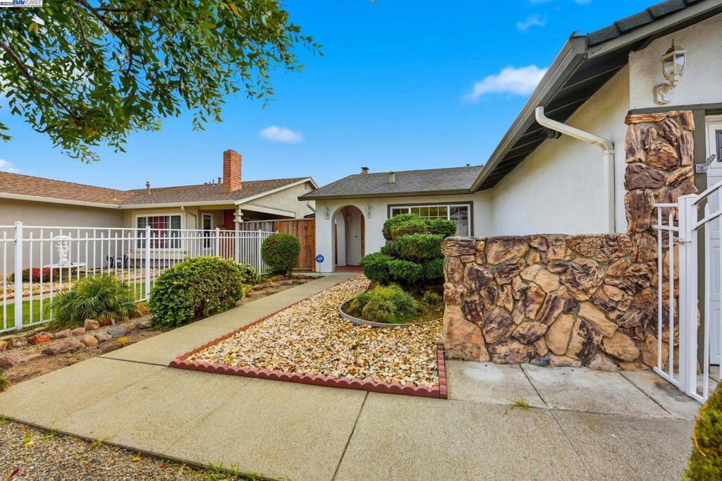 ALVARADO DIST - Residential