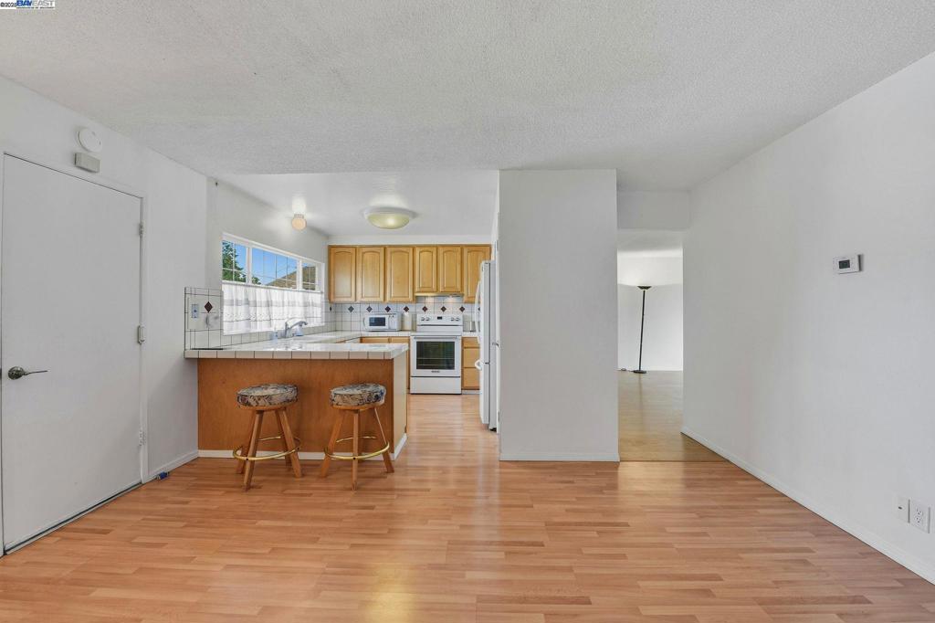 ALVARADO DIST - Residential