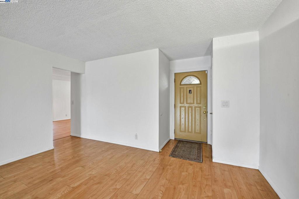 ALVARADO DIST - Residential