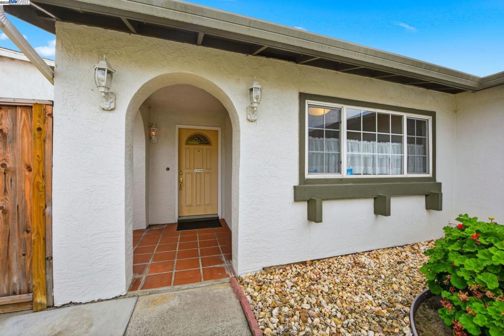 ALVARADO DIST - Residential