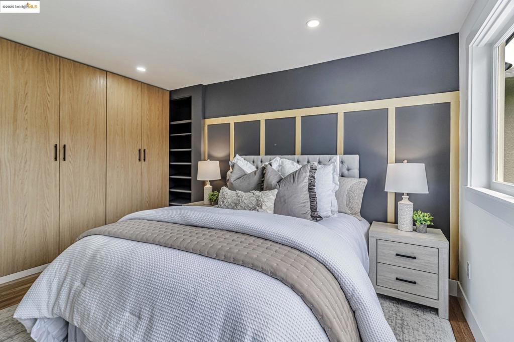 NORTH OAKLAND - Residential