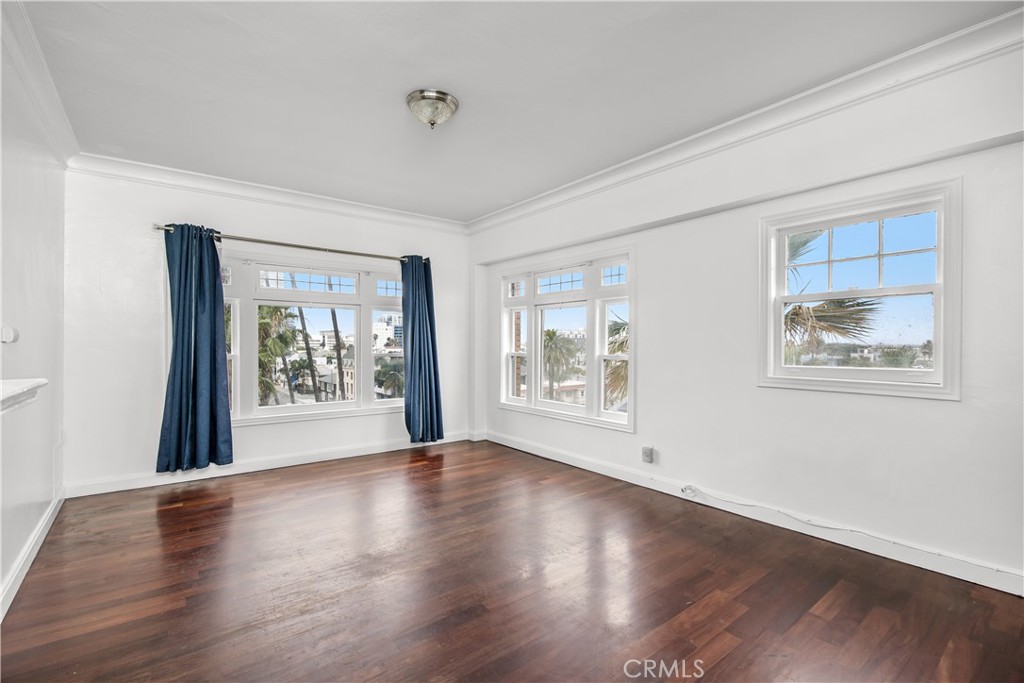 1030 E Ocean Boulevard 502