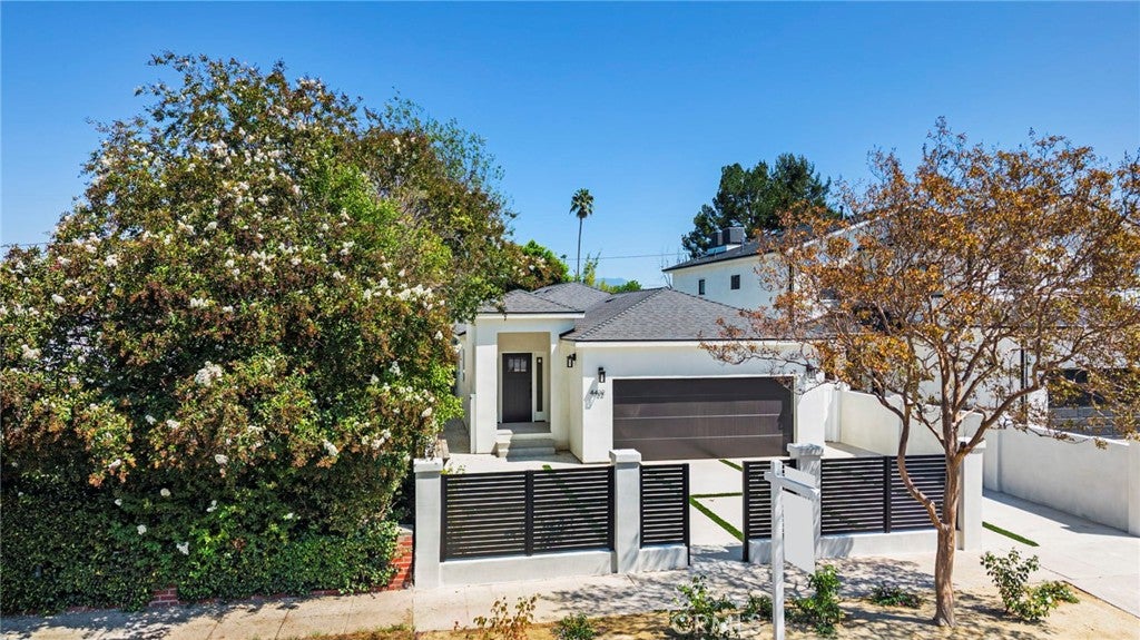 4432 Laurelgrove Avenue