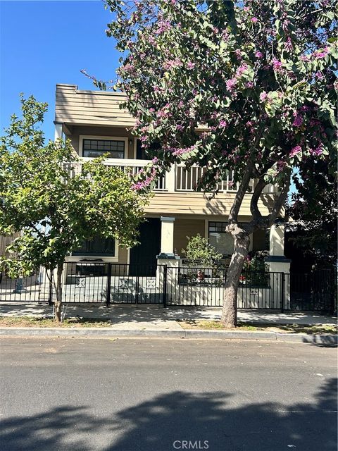 1119 N Loma Vista Long Beach CA 90813