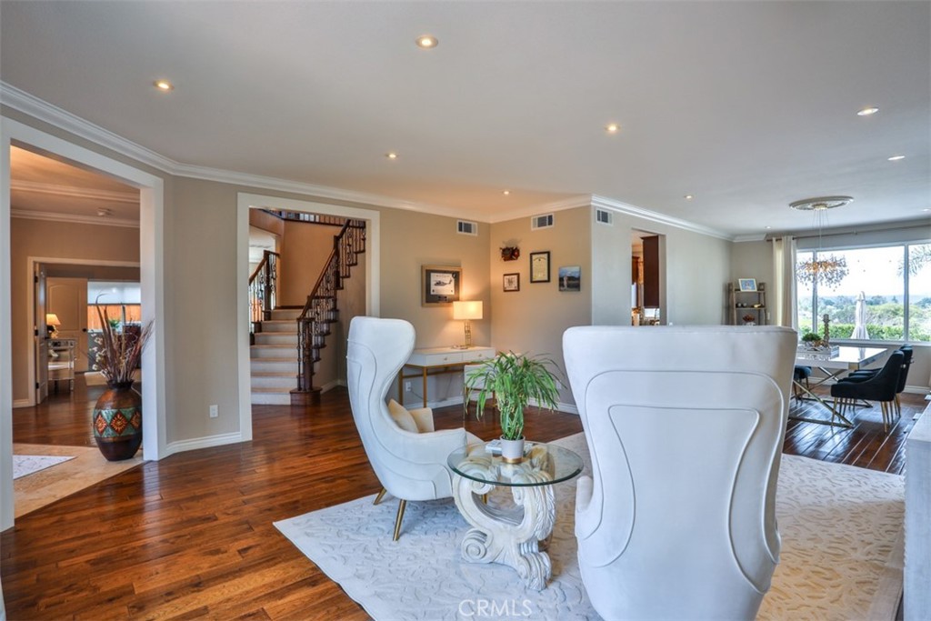 40493 Calle Katerine