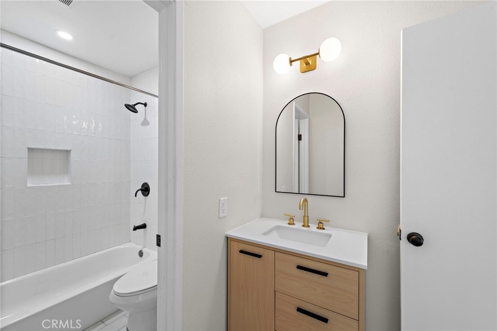 Linda Vista - Residential Lease