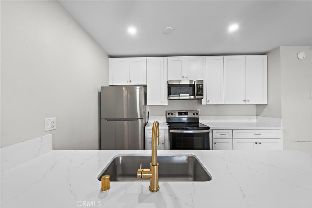 Linda Vista - Residential Lease