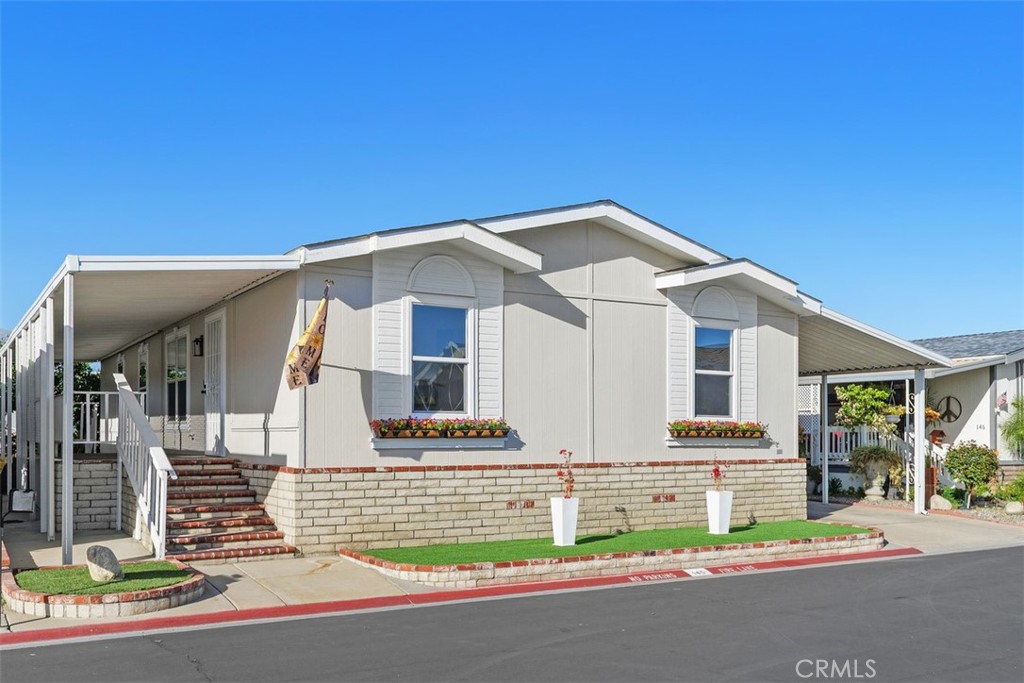 1456 E Philadelphia St Spc 145