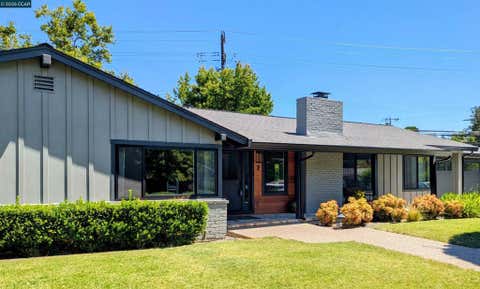 Photo of 2 Estabueno Dr DR, Orinda, CA 94563 (MLS # 41139620)