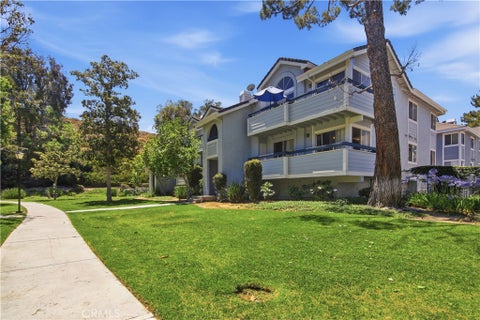 Photo of 26754 Claudette ST #439, Canyon Country, CA 91351 (MLS # SR26146512)