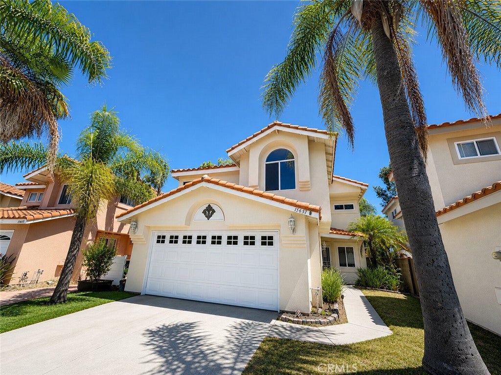 15657 Ladera Vista DR