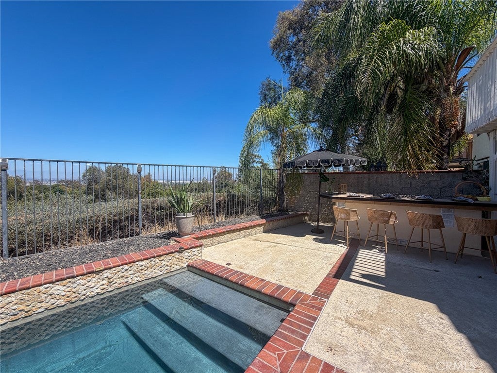 15657 Ladera Vista