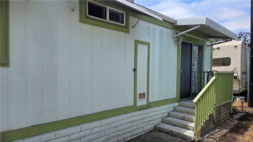 15141 Beach Boulevard 43