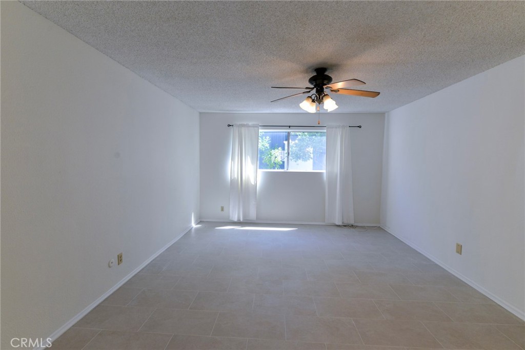 207 W Mariposa A-1