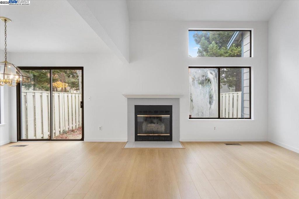 PINOLE SHORES - Residential