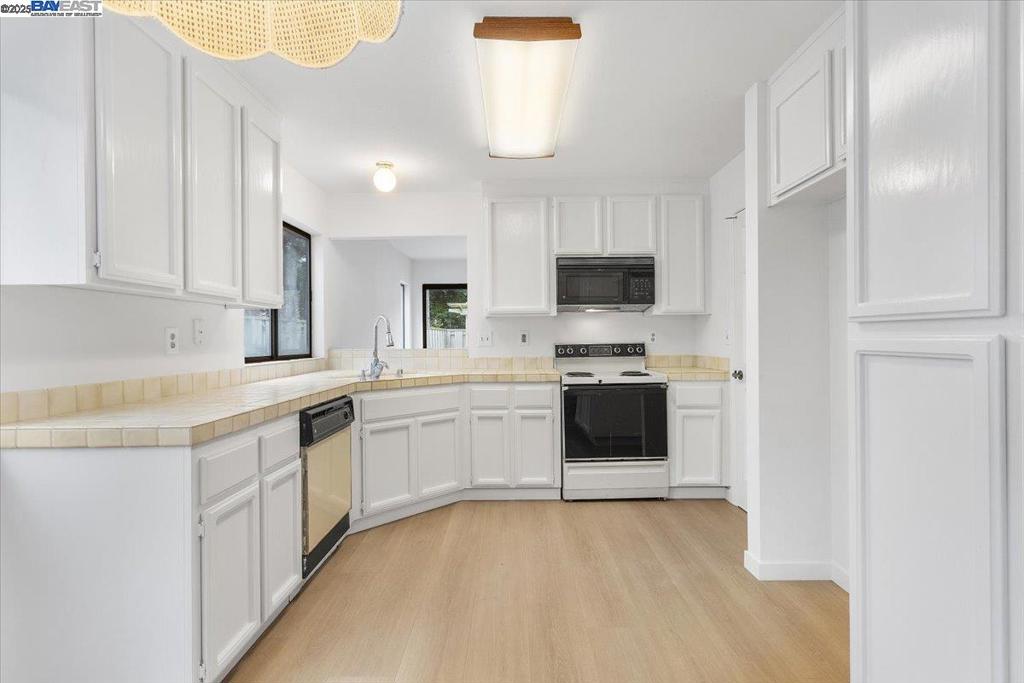 PINOLE SHORES - Residential