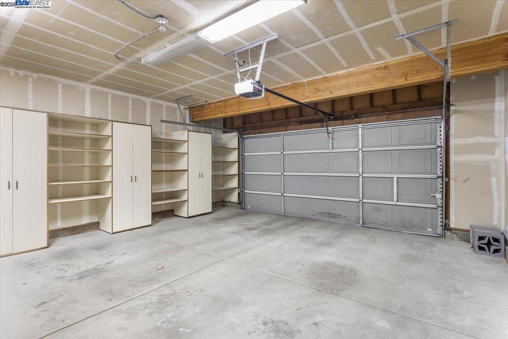 PINOLE SHORES - Residential