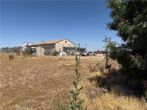 Photo of 13035 Seneca Road, Victorville, CA 92392 (MLS # OC26106072)