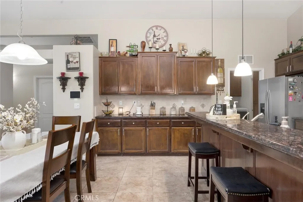 Bakersfield, California 93311, United States, 4 Bedrooms Bedrooms, ,2 BathroomsBathrooms,Residential,Active,161295