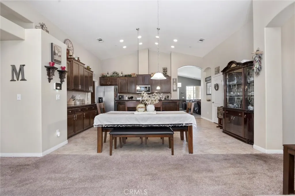 Bakersfield, California 93311, United States, 4 Bedrooms Bedrooms, ,2 BathroomsBathrooms,Residential,Active,161295