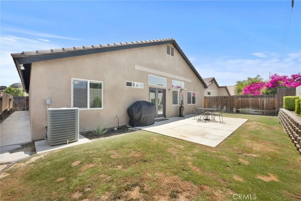 Bakersfield, California 93311, United States, 4 Bedrooms Bedrooms, ,2 BathroomsBathrooms,Residential,Active,161295