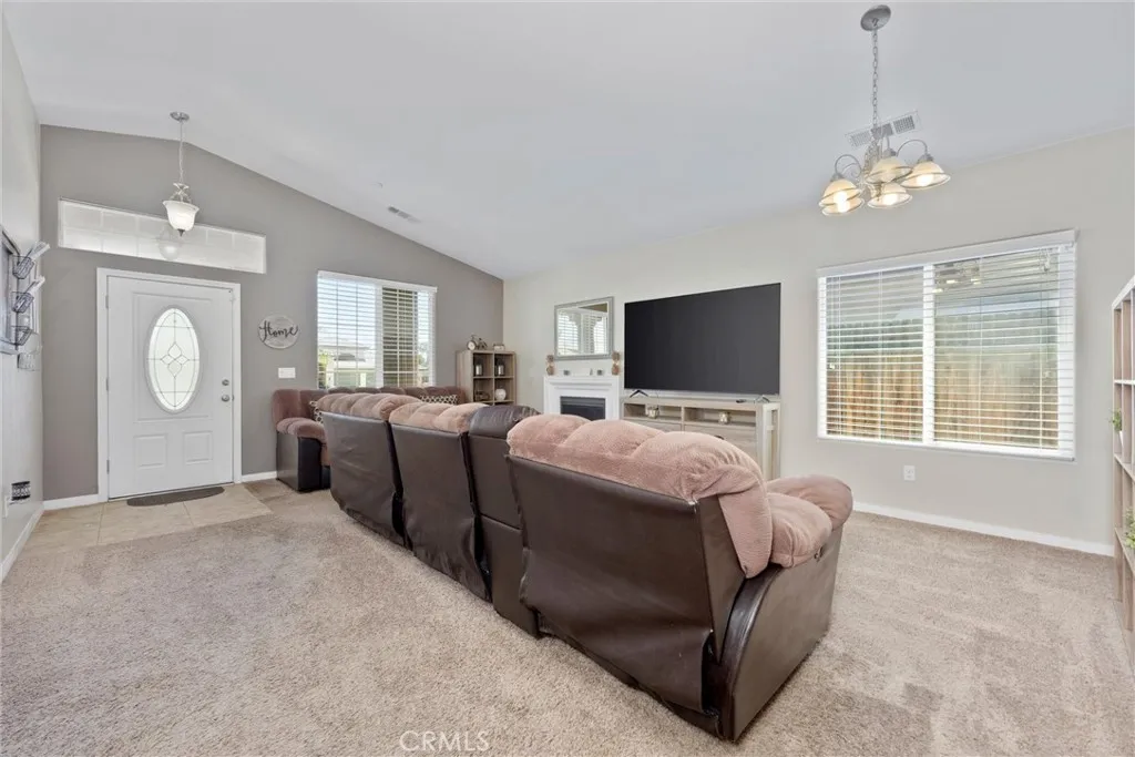 Bakersfield, California 93311, United States, 4 Bedrooms Bedrooms, ,2 BathroomsBathrooms,Residential,Active,161295