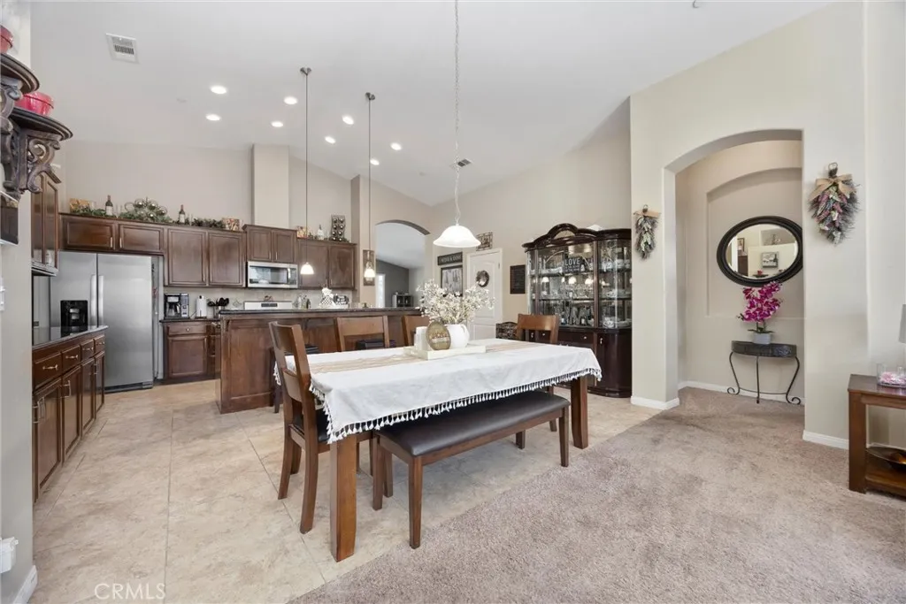 Bakersfield, California 93311, United States, 4 Bedrooms Bedrooms, ,2 BathroomsBathrooms,Residential,Active,161295