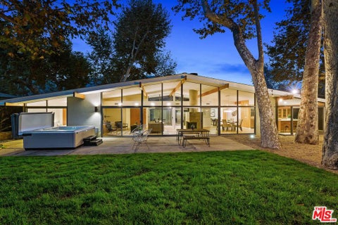 Photo of 6225 Frondosa Drive, Malibu, CA 90265 (MLS # 26951365)