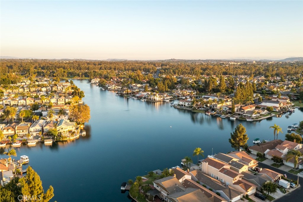 Lake Forest Keys (LK) - Residential