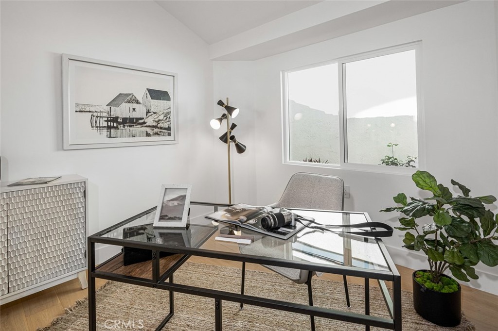 Lake Forest Keys (LK) - Residential