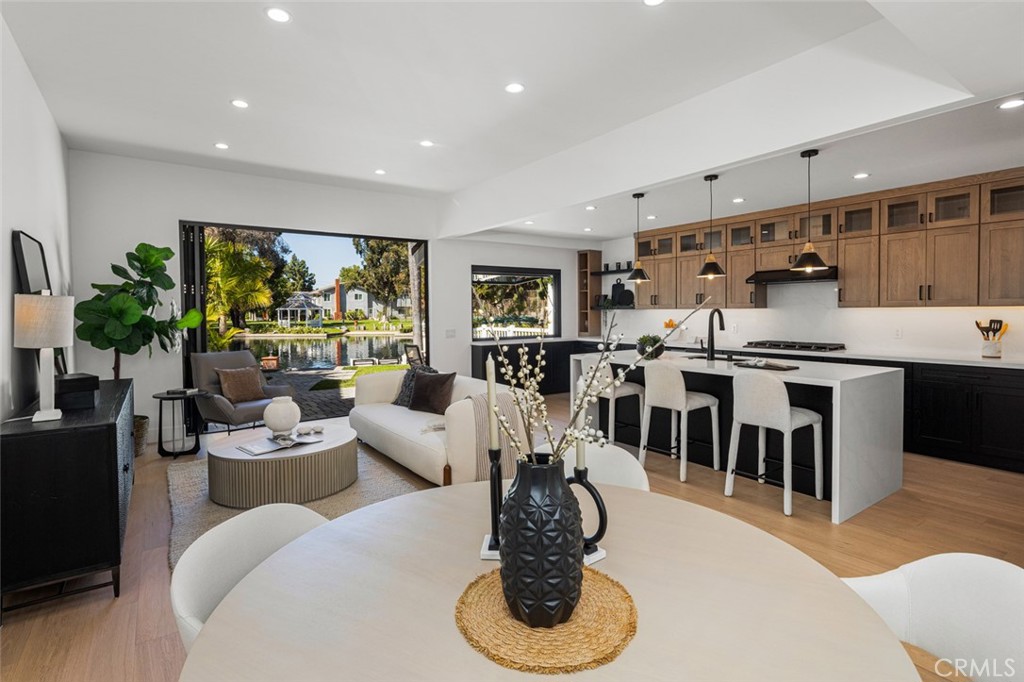 Lake Forest Keys (LK) - Residential