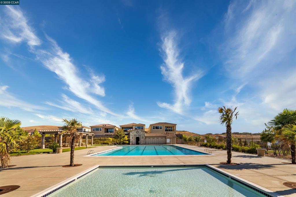ALAMO CREEK - Residential