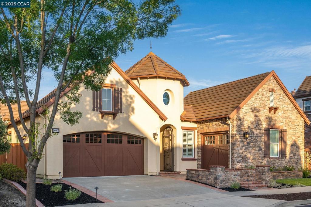 ALAMO CREEK - Residential
