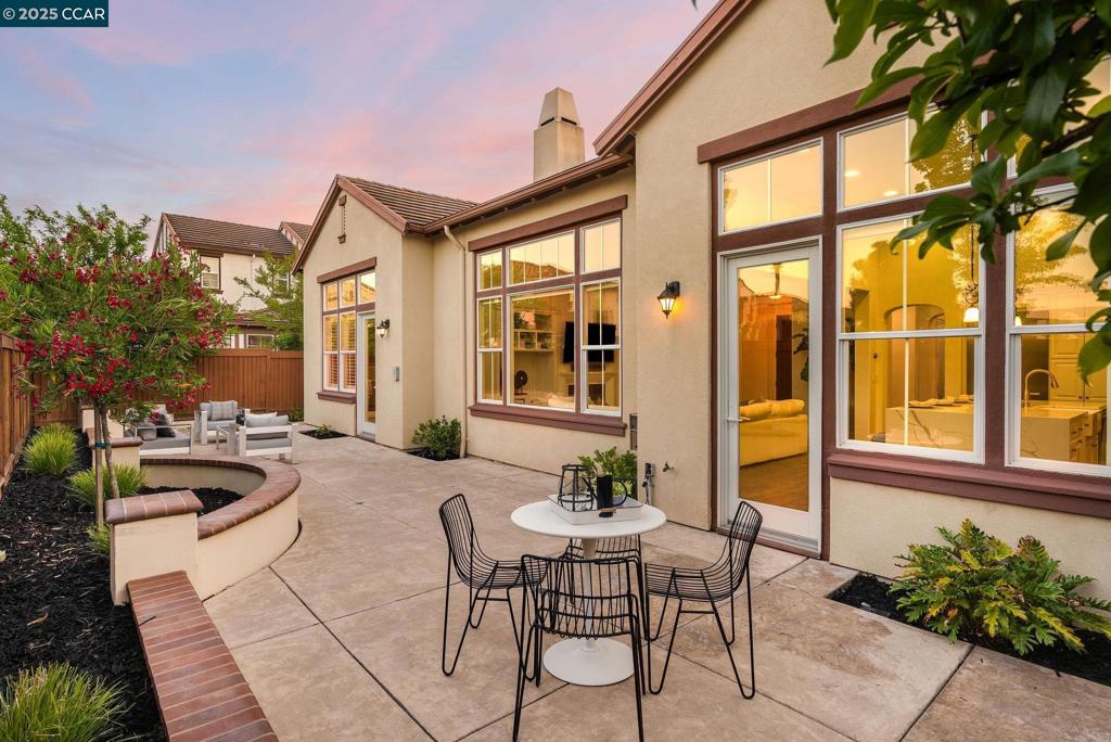 ALAMO CREEK - Residential