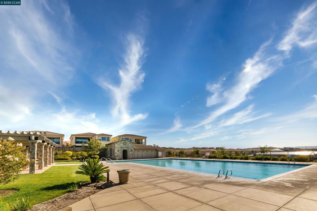 ALAMO CREEK - Residential