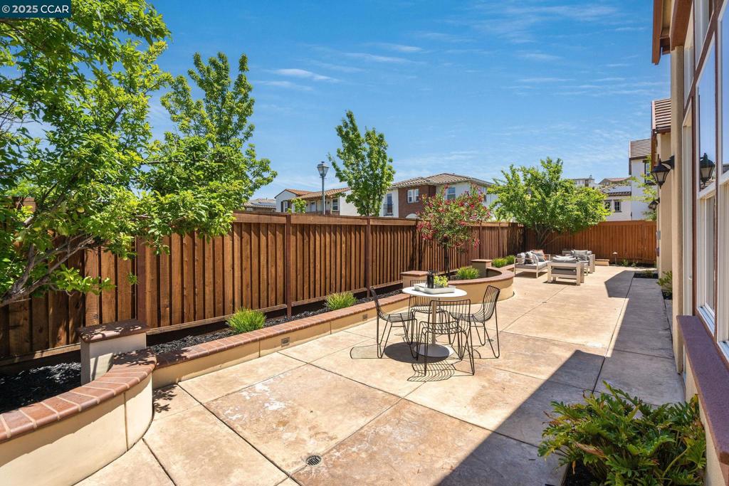 ALAMO CREEK - Residential