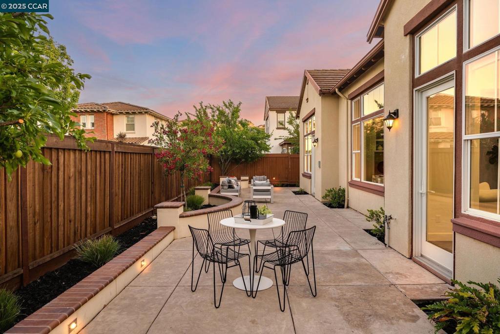 ALAMO CREEK - Residential