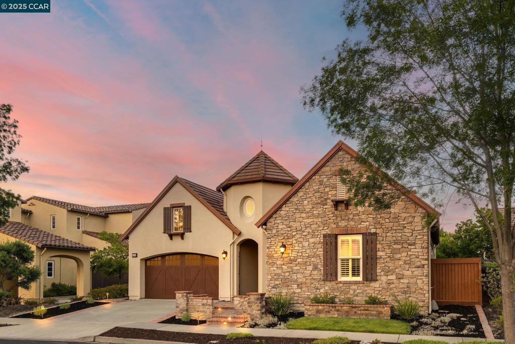 ALAMO CREEK - Residential