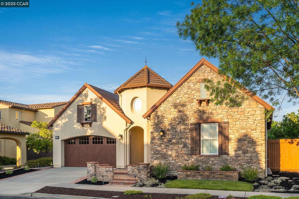 ALAMO CREEK - Residential