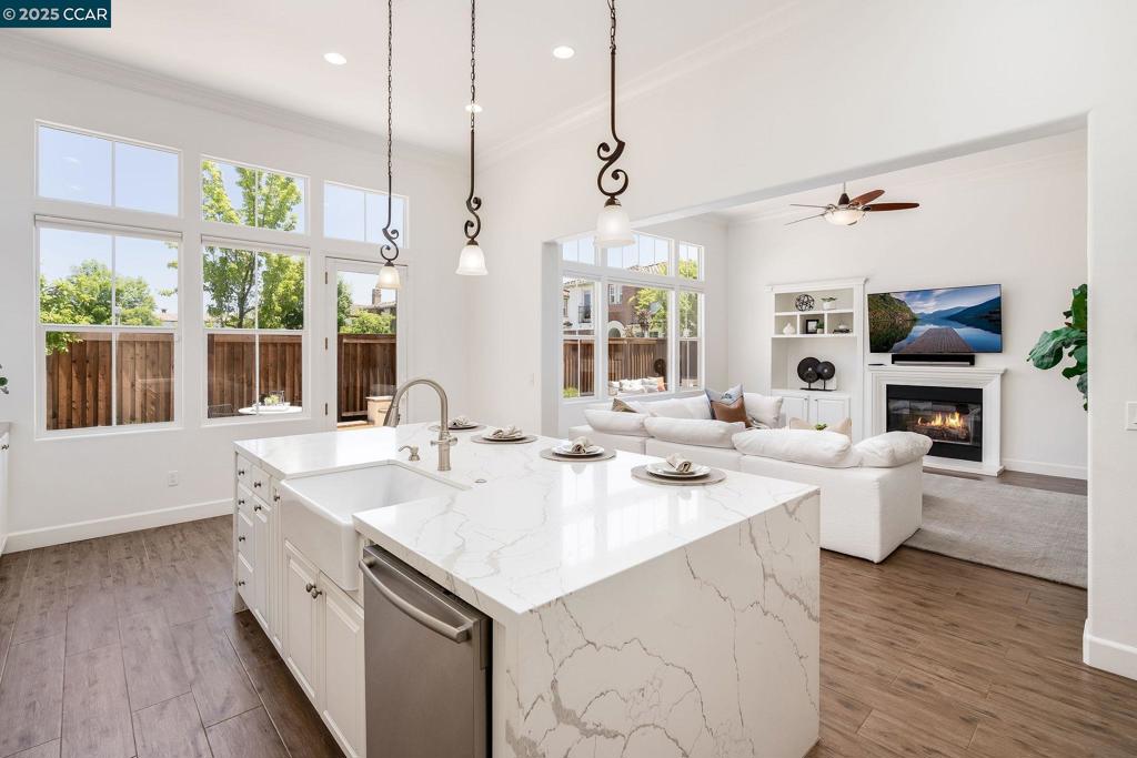ALAMO CREEK - Residential