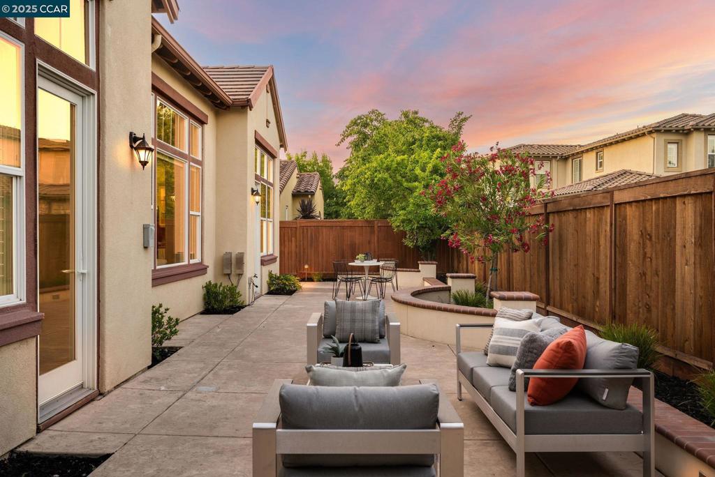 ALAMO CREEK - Residential