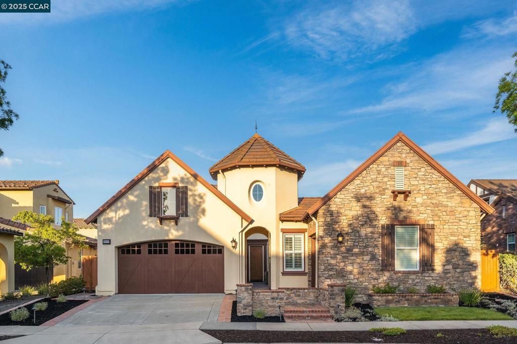 ALAMO CREEK - Residential