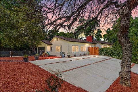 Photo of 30993 Palo Alto Drive, Redlands, CA 92373 (MLS # IG25076200)